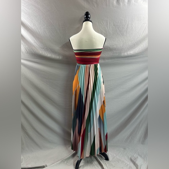 Pleated Tube Dress With Waist Pintuck - Picture 7 of 7